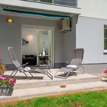 Birdsong Getaway * Jurdani